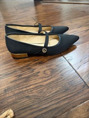 Liz Claiborne Black Pointed Mary Jane Flats with Gold Heel Accent